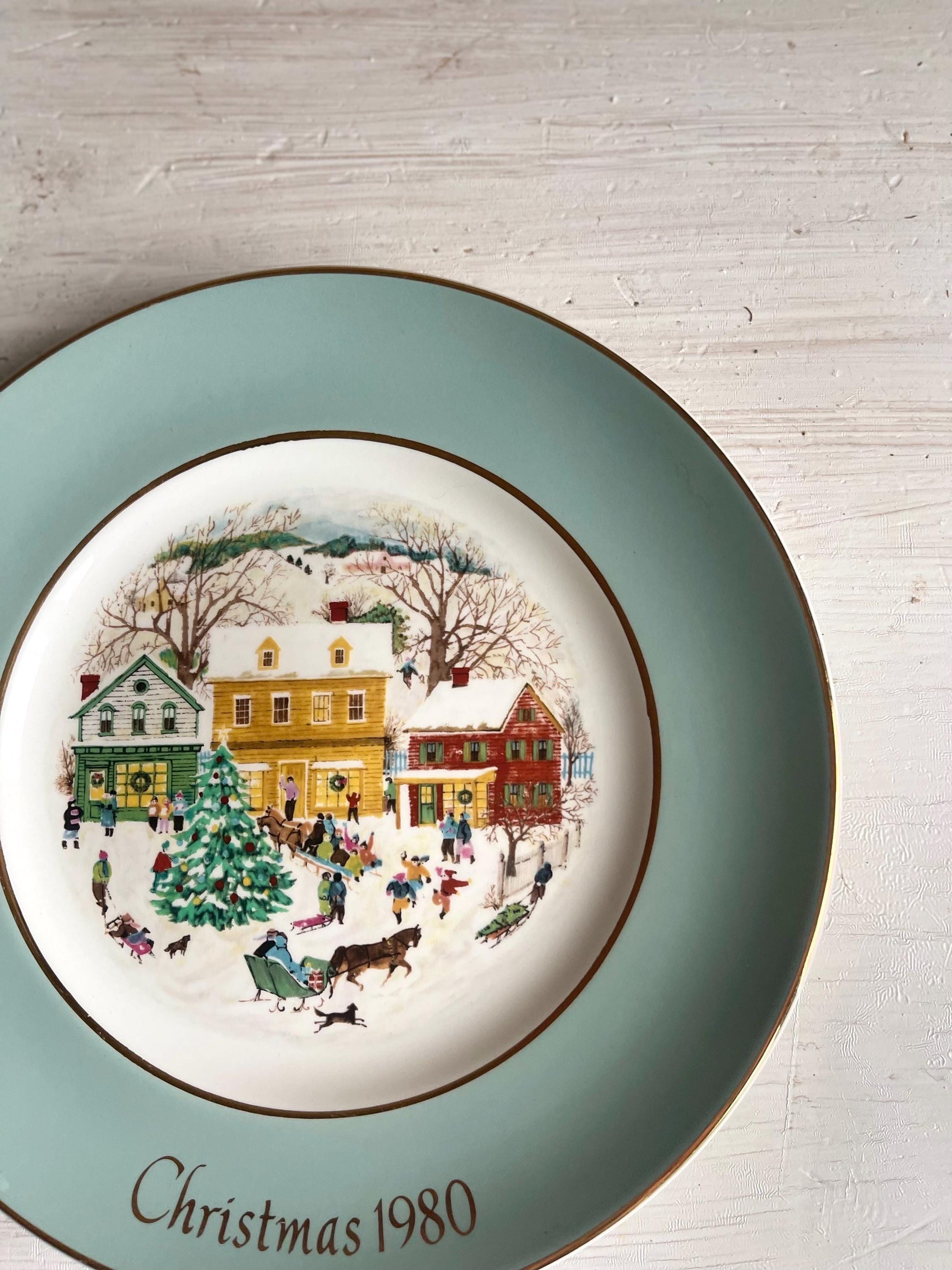 Avon 1980 Christmas Plate | Christmas Plate | Vintage Christmas Dishes | Christmas Plates | Avon Christmas Collector Plate | Collector Plate