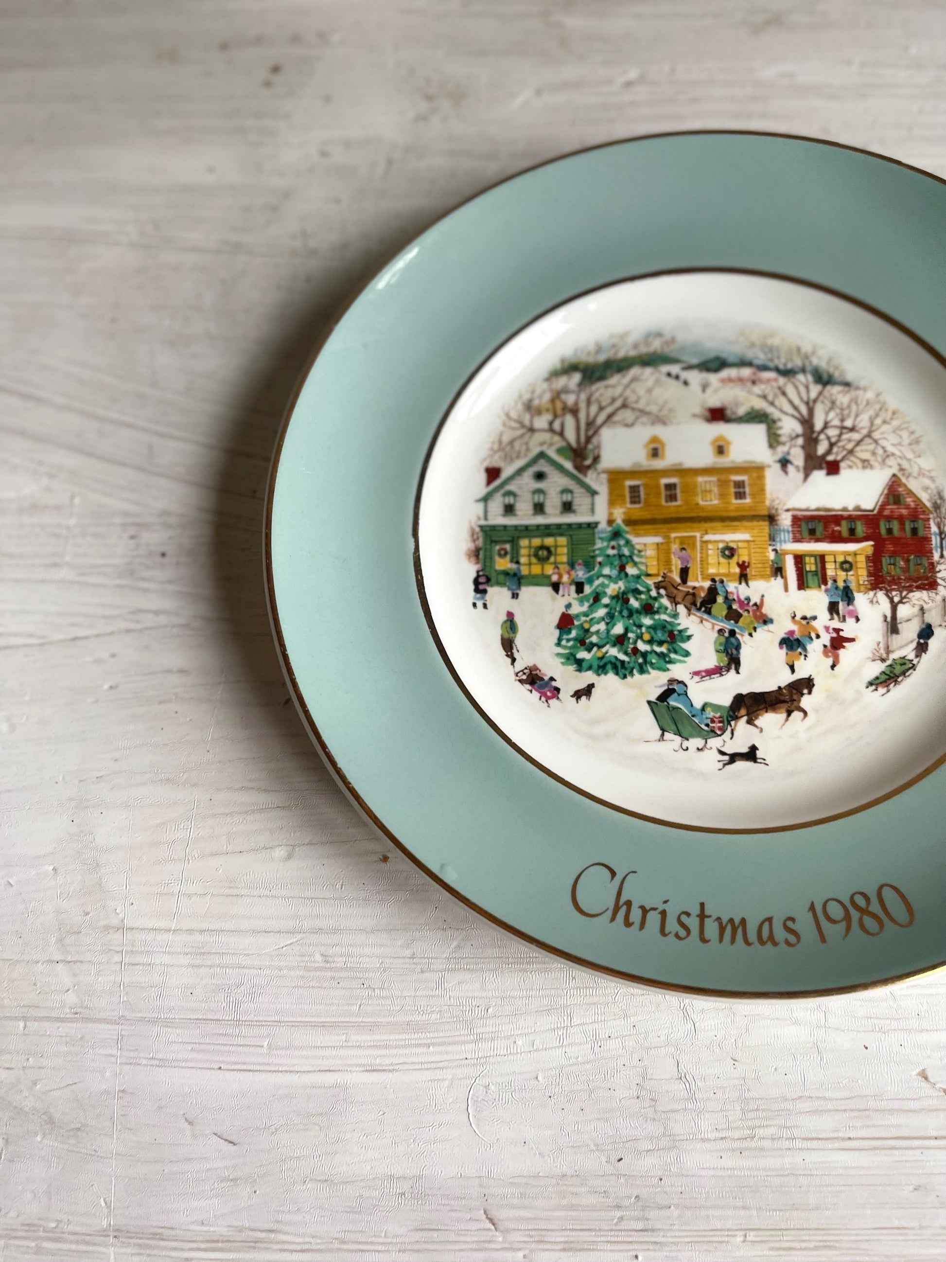 Avon 1980 Christmas Plate | Christmas Plate | Vintage Christmas Dishes | Christmas Plates | Avon Christmas Collector Plate | Collector Plate